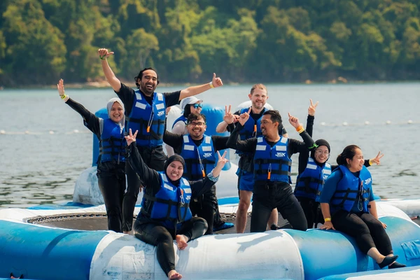 JSK Floating Island